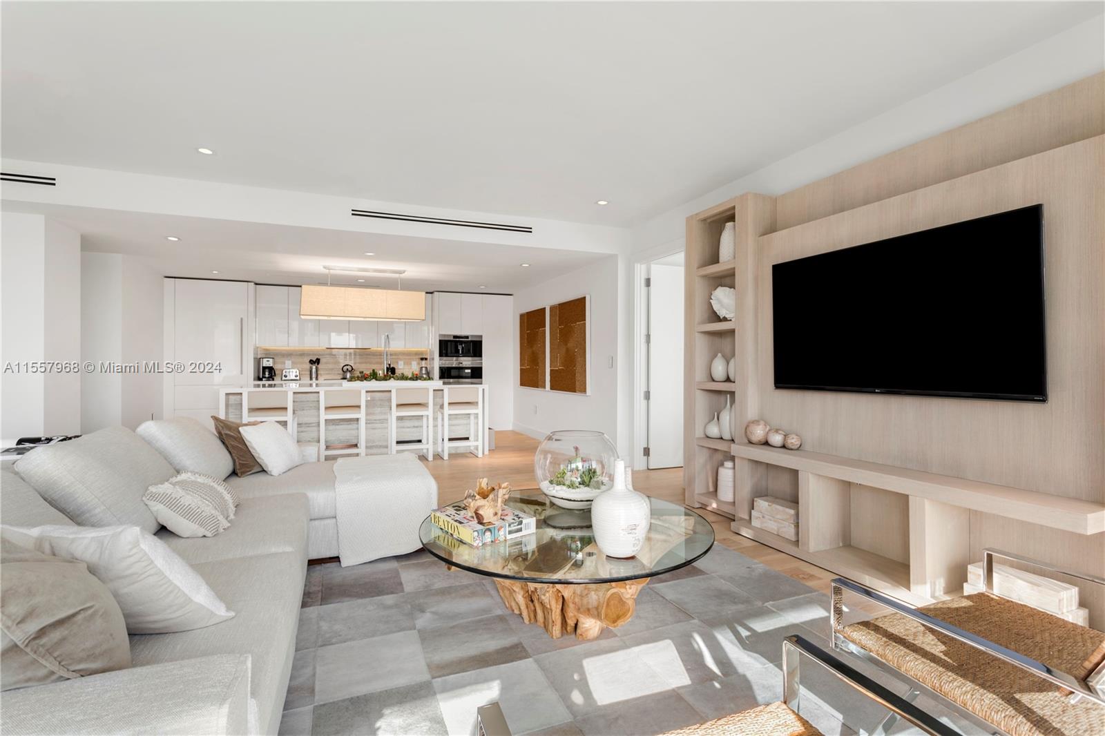 102 24th St PH-1706, Miami Beach, Florida 33139, 3 Bedrooms Bedrooms, ,3 BathroomsBathrooms,Residentiallease,For Rent,102 24th St PH-1706,A11557968