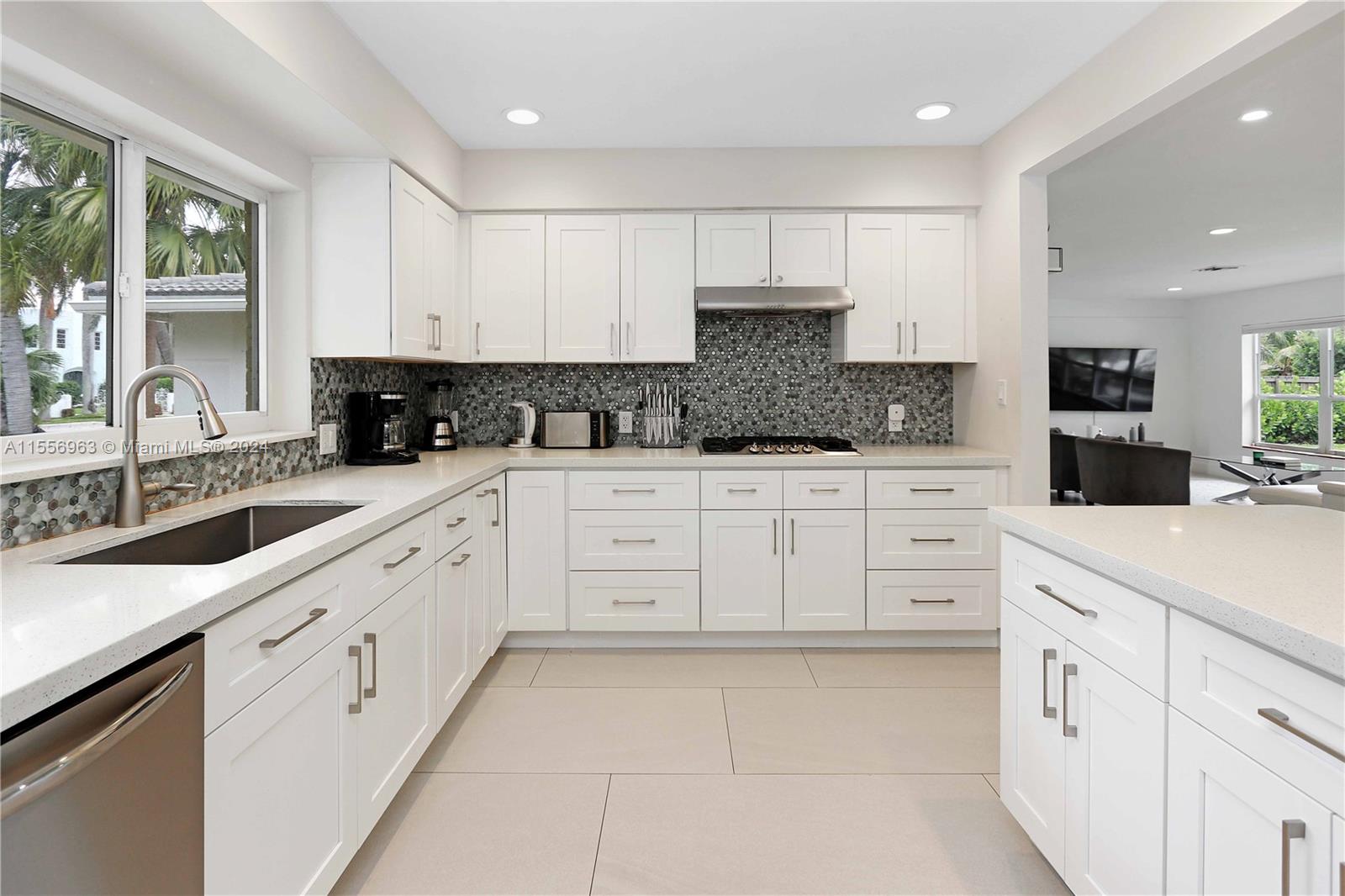 1438 Harrison St, Hollywood, Florida 33020, 3 Bedrooms Bedrooms, ,2 BathroomsBathrooms,Residential,For Sale,1438 Harrison St,A11556963