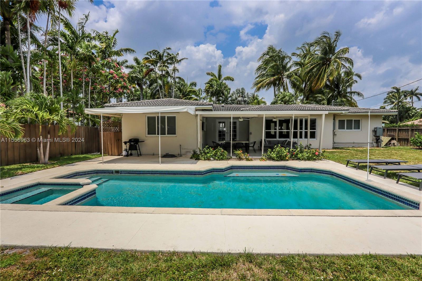 1438 Harrison St, Hollywood, Florida 33020, 3 Bedrooms Bedrooms, ,2 BathroomsBathrooms,Residential,For Sale,1438 Harrison St,A11556963
