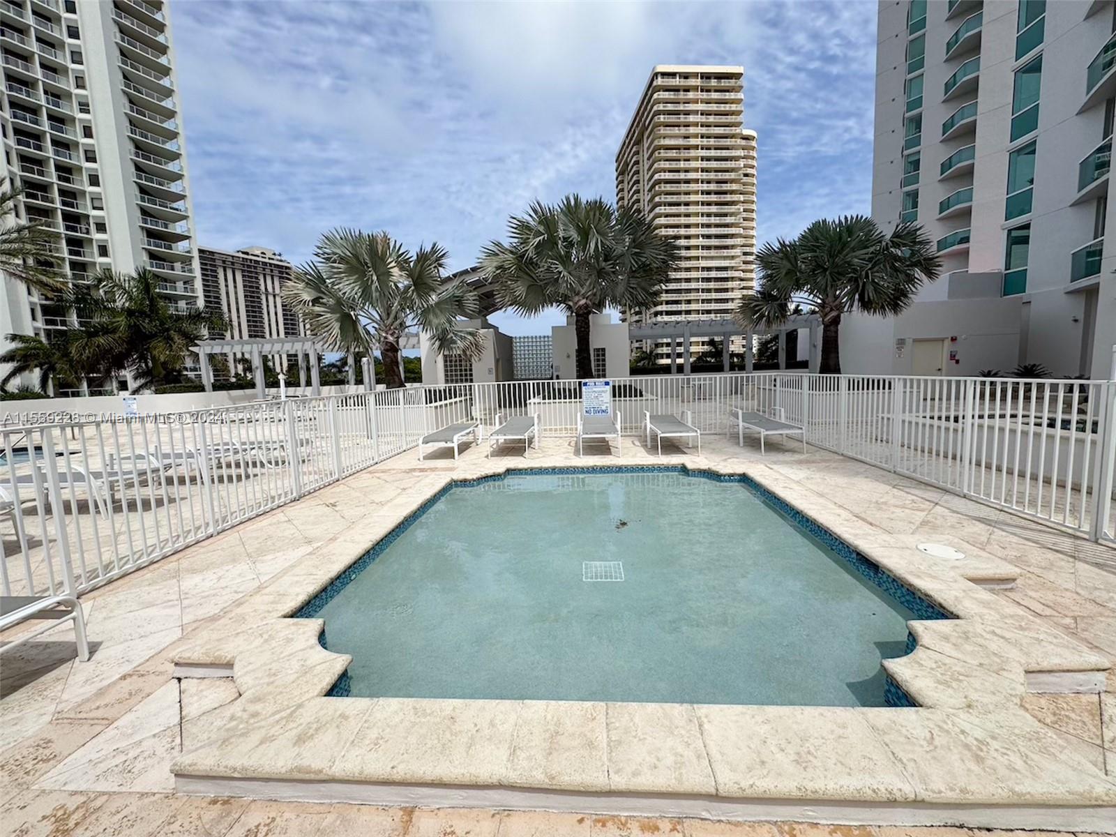 19400 Turnberry Way 412, Aventura, Florida 33180, 3 Bedrooms Bedrooms, ,3 BathroomsBathrooms,Residential,For Sale,19400 Turnberry Way 412,A11559228