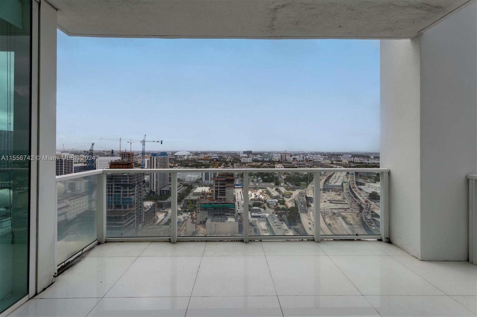 1040 Biscayne Blvd 3106, Miami, Florida 33132, 2 Bedrooms Bedrooms, ,2 BathroomsBathrooms,Residentiallease,For Rent,1040 Biscayne Blvd 3106,A11556742