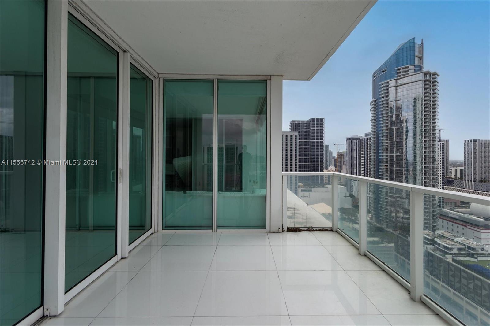 1040 Biscayne Blvd 3106, Miami, Florida 33132, 2 Bedrooms Bedrooms, ,2 BathroomsBathrooms,Residentiallease,For Rent,1040 Biscayne Blvd 3106,A11556742