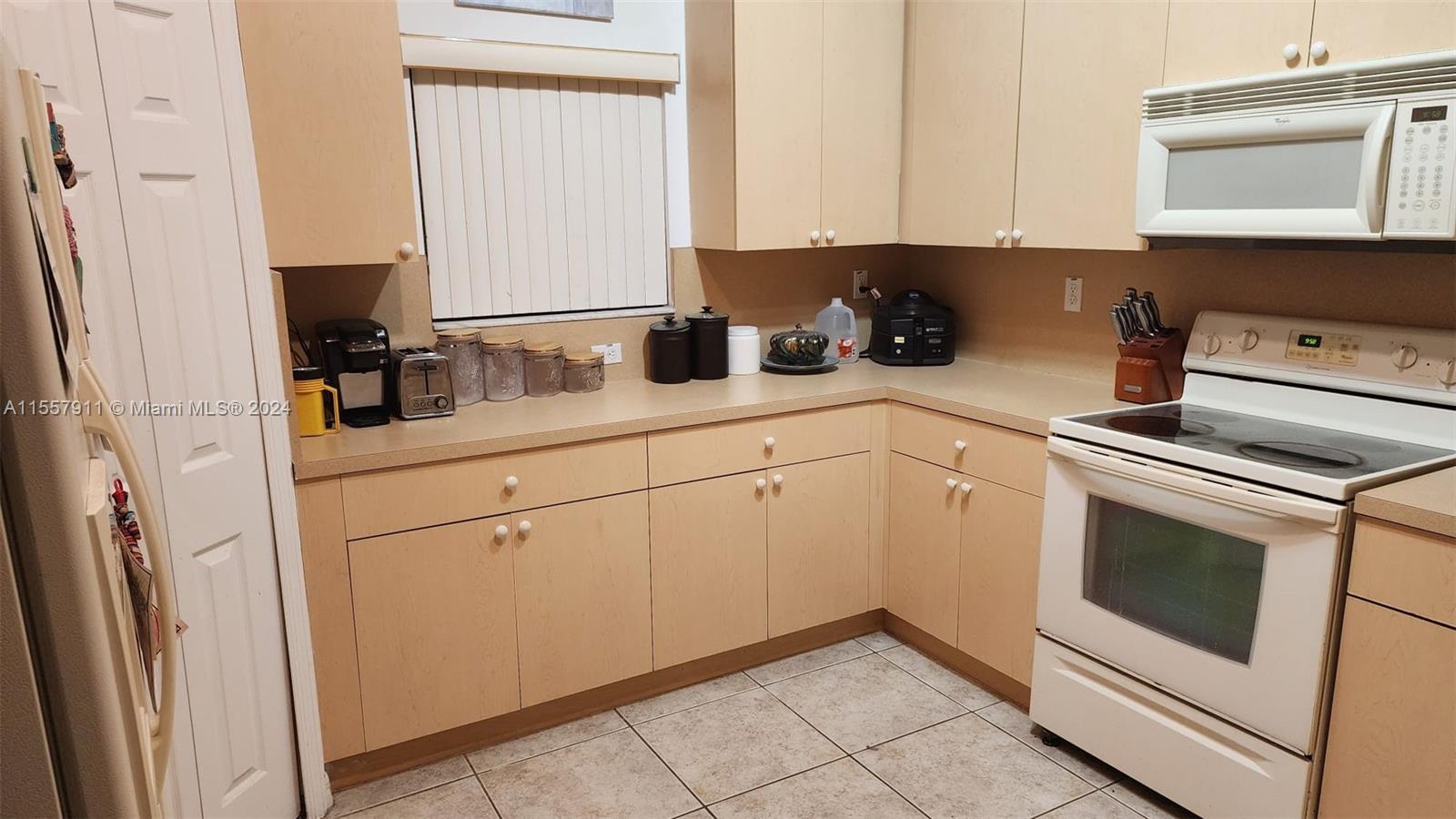 3251 NE 11th Dr 0, Homestead, Florida 33033, 3 Bedrooms Bedrooms, ,2 BathroomsBathrooms,Residentiallease,For Rent,3251 NE 11th Dr 0,A11557911