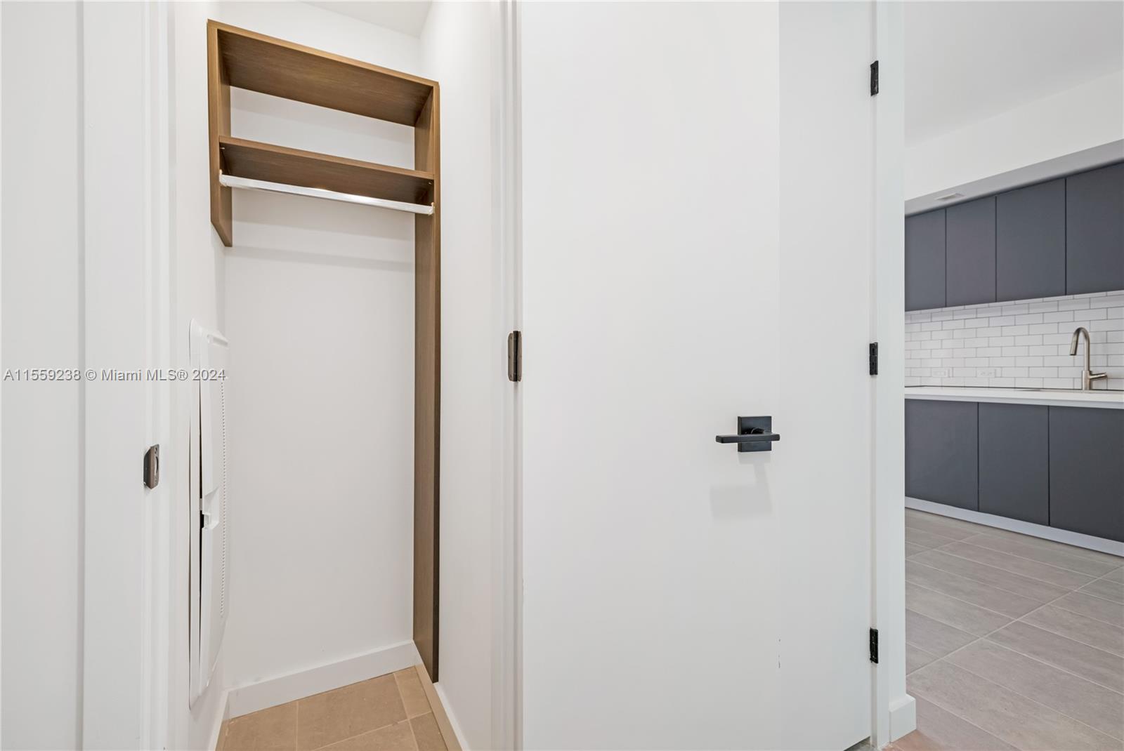 227 NE 2nd St 1909, Miami, Florida 33132, 1 Bedroom Bedrooms, ,1 BathroomBathrooms,Residentiallease,For Rent,227 NE 2nd St 1909,A11559238