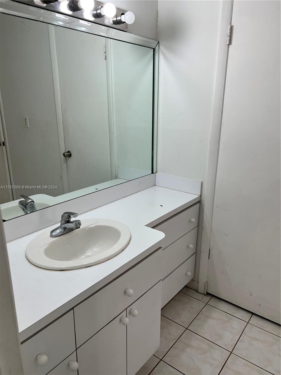 8893 Fontainebleau Blvd 204, Miami, Florida 33172, 2 Bedrooms Bedrooms, ,2 BathroomsBathrooms,Residential,For Sale,8893 Fontainebleau Blvd 204,A11557668