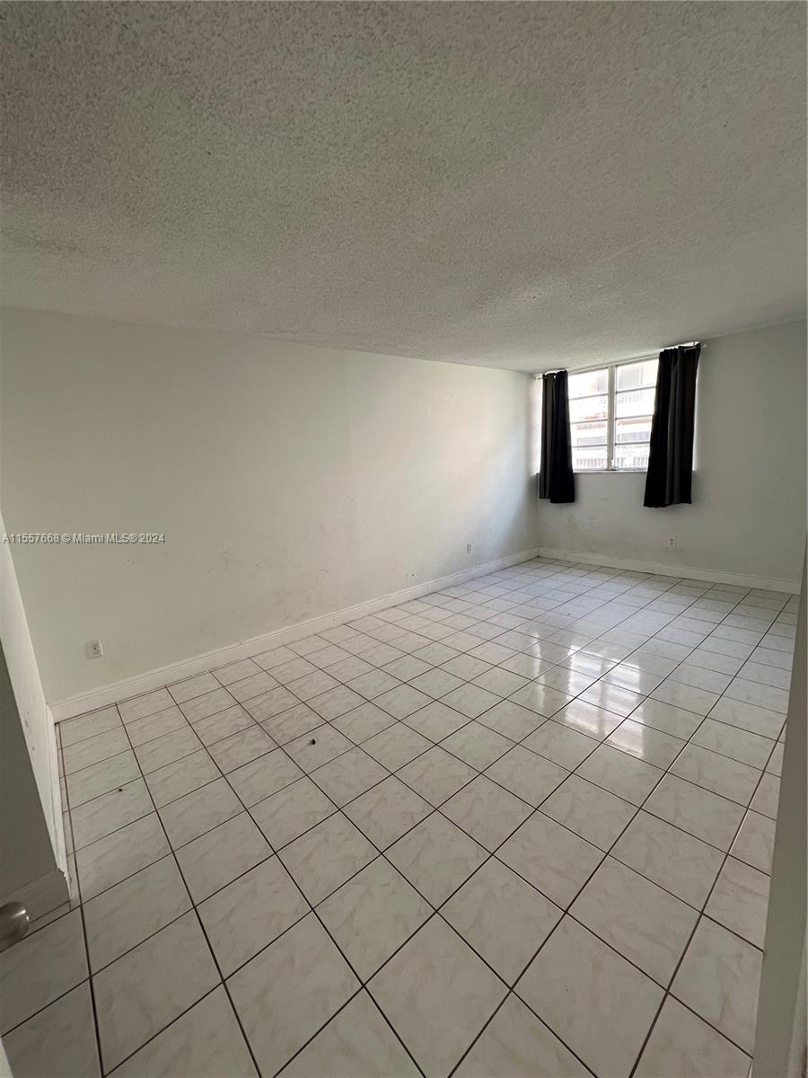 8893 Fontainebleau Blvd 204, Miami, Florida 33172, 2 Bedrooms Bedrooms, ,2 BathroomsBathrooms,Residential,For Sale,8893 Fontainebleau Blvd 204,A11557668