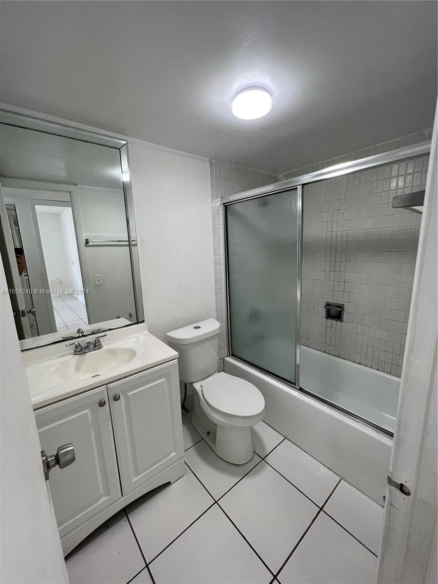 8893 Fontainebleau Blvd 204, Miami, Florida 33172, 2 Bedrooms Bedrooms, ,2 BathroomsBathrooms,Residentiallease,For Rent,8893 Fontainebleau Blvd 204,A11559240