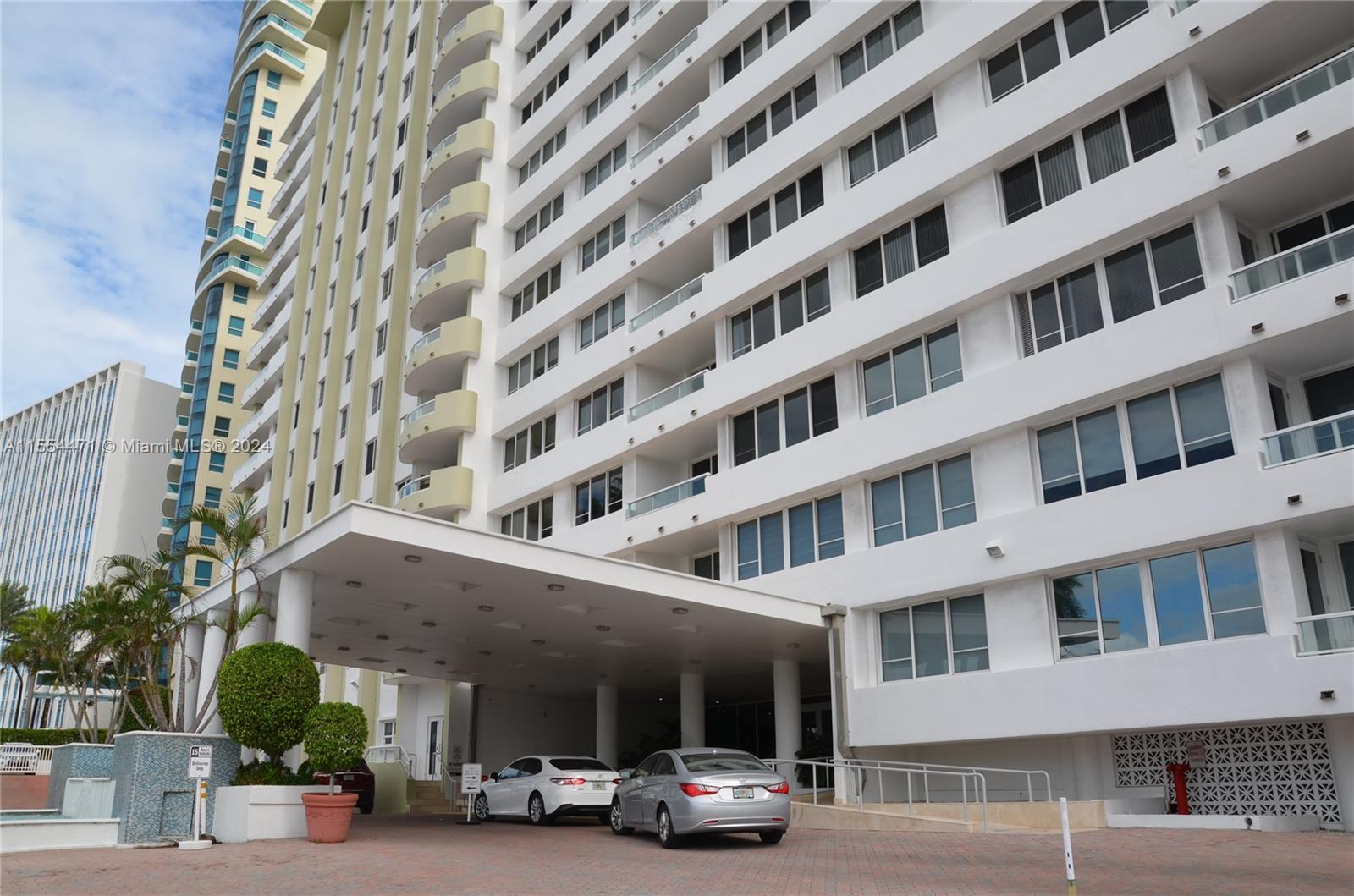 5005 Collins Ave 616, Miami Beach, Florida 33140, 1 Bedroom Bedrooms, ,1 BathroomBathrooms,Residential,For Sale,5005 Collins Ave 616,A11554471
