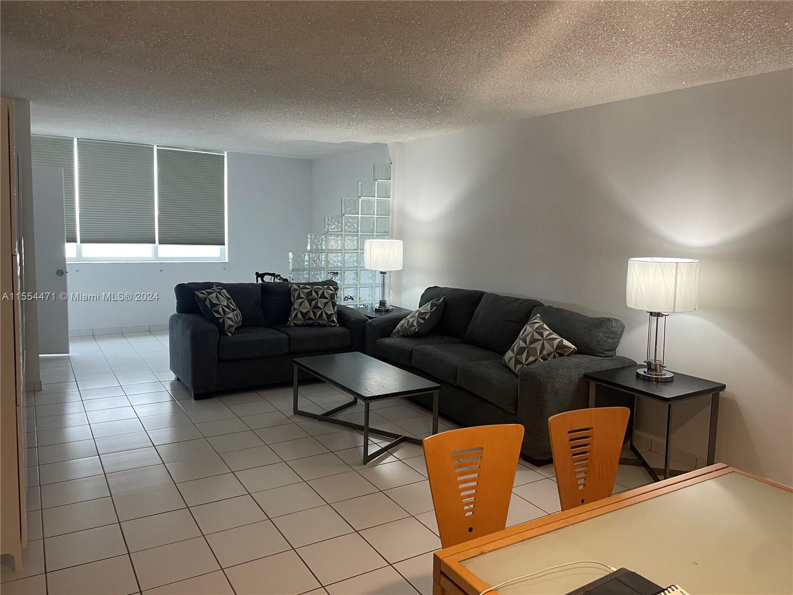 5005 Collins Ave 616, Miami Beach, Florida 33140, 1 Bedroom Bedrooms, ,1 BathroomBathrooms,Residential,For Sale,5005 Collins Ave 616,A11554471