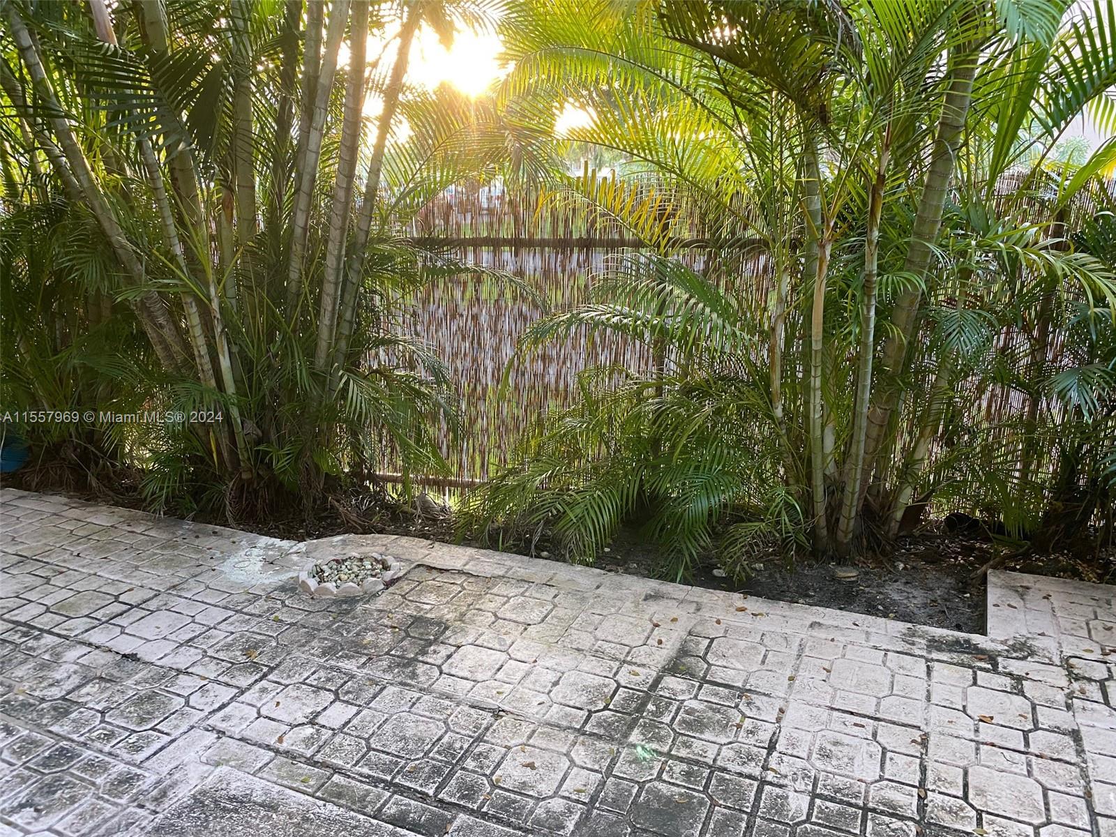 4950 WASHINGTON ST 12-4, Hollywood, Florida 33021, 2 Bedrooms Bedrooms, ,2 BathroomsBathrooms,Residential,For Sale,4950 WASHINGTON ST 12-4,A11557969