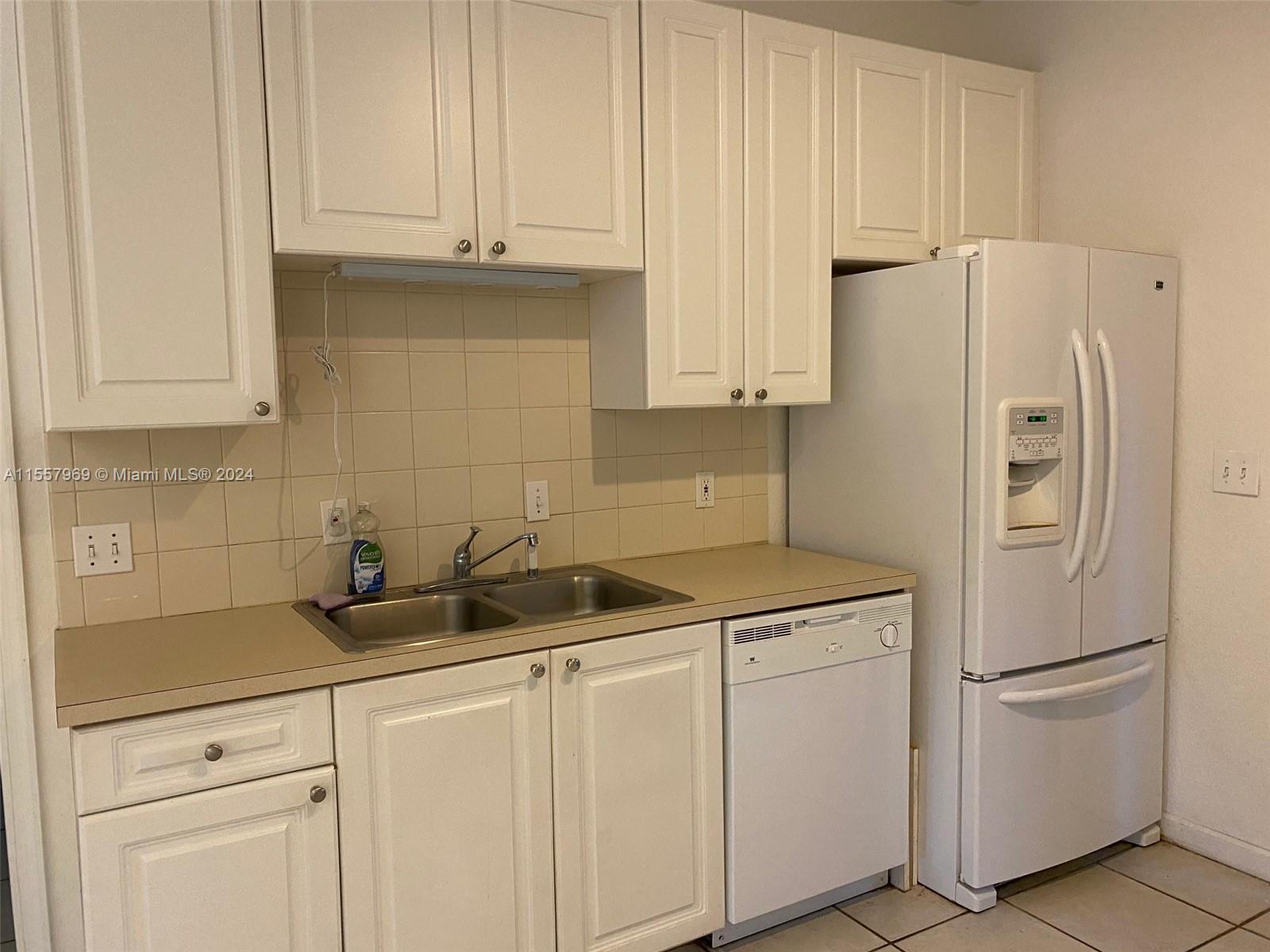 4950 WASHINGTON ST 12-4, Hollywood, Florida 33021, 2 Bedrooms Bedrooms, ,2 BathroomsBathrooms,Residential,For Sale,4950 WASHINGTON ST 12-4,A11557969