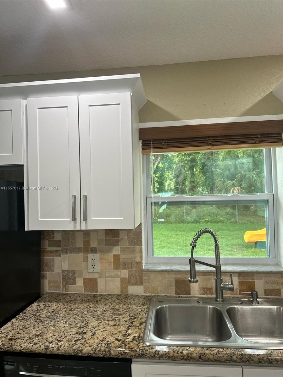 4979 SW 4th St 4979, Margate, Florida 33068, 3 Bedrooms Bedrooms, ,2 BathroomsBathrooms,Residentiallease,For Rent,4979 SW 4th St 4979,A11557617