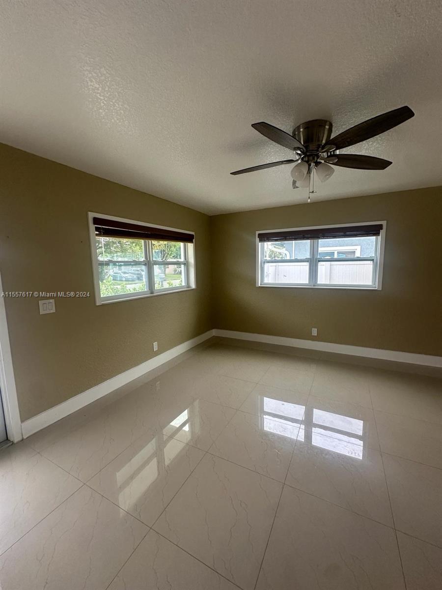 4979 SW 4th St 4979, Margate, Florida 33068, 3 Bedrooms Bedrooms, ,2 BathroomsBathrooms,Residentiallease,For Rent,4979 SW 4th St 4979,A11557617
