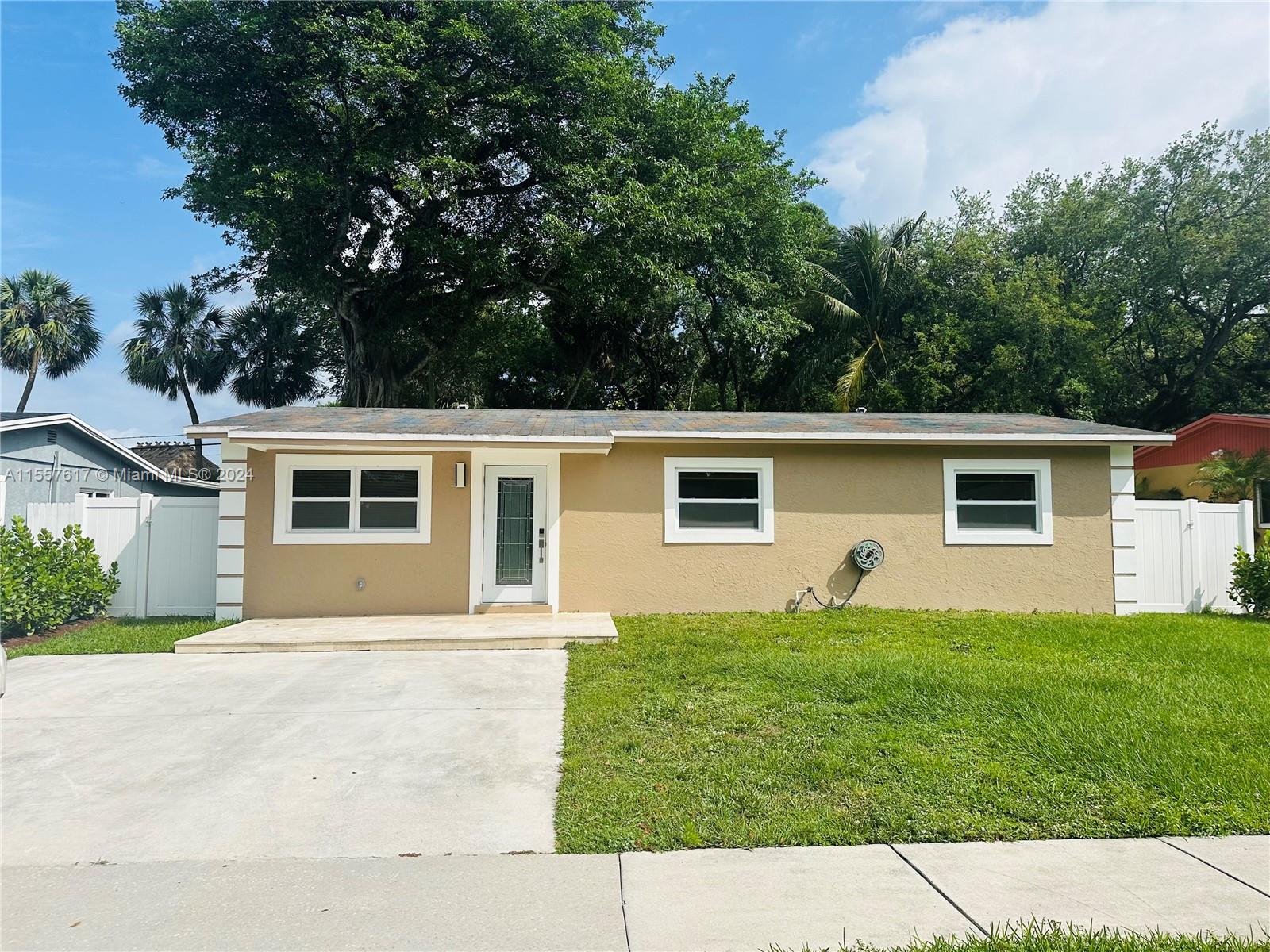 4979 SW 4th St 4979, Margate, Florida 33068, 3 Bedrooms Bedrooms, ,2 BathroomsBathrooms,Residentiallease,For Rent,4979 SW 4th St 4979,A11557617