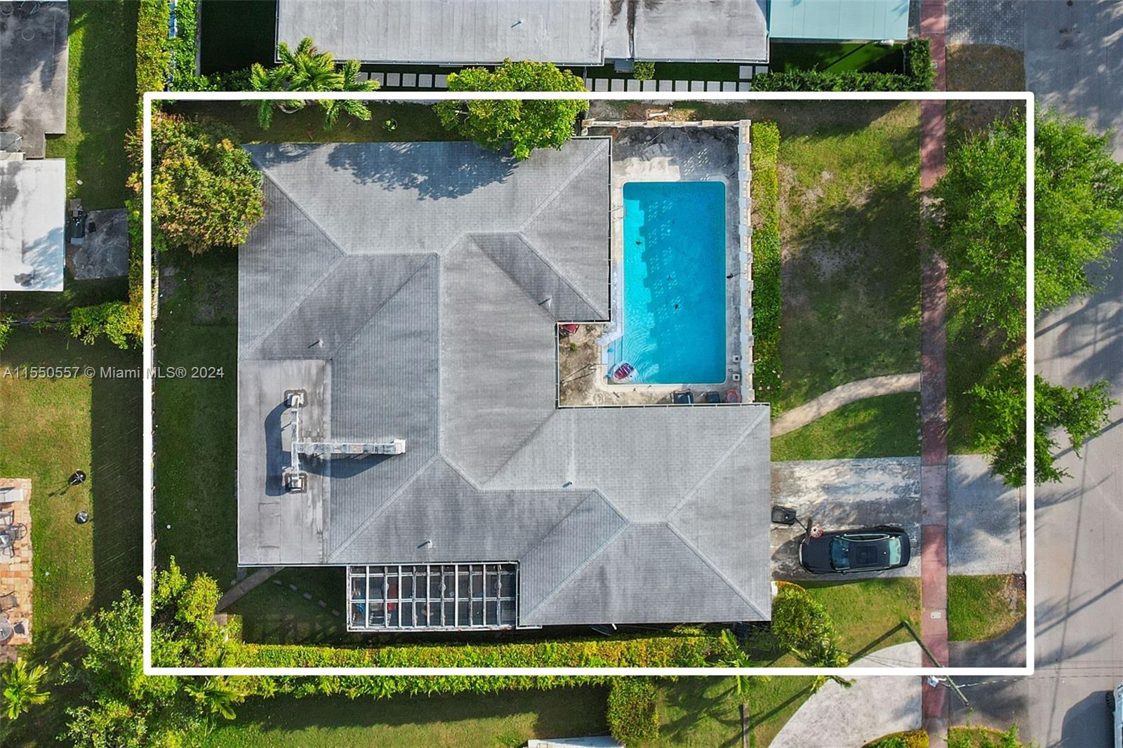 4525 N Jefferson Ave, Miami Beach, Florida 33140, 4 Bedrooms Bedrooms, ,3 BathroomsBathrooms,Residential,For Sale,4525 N Jefferson Ave,A11550557
