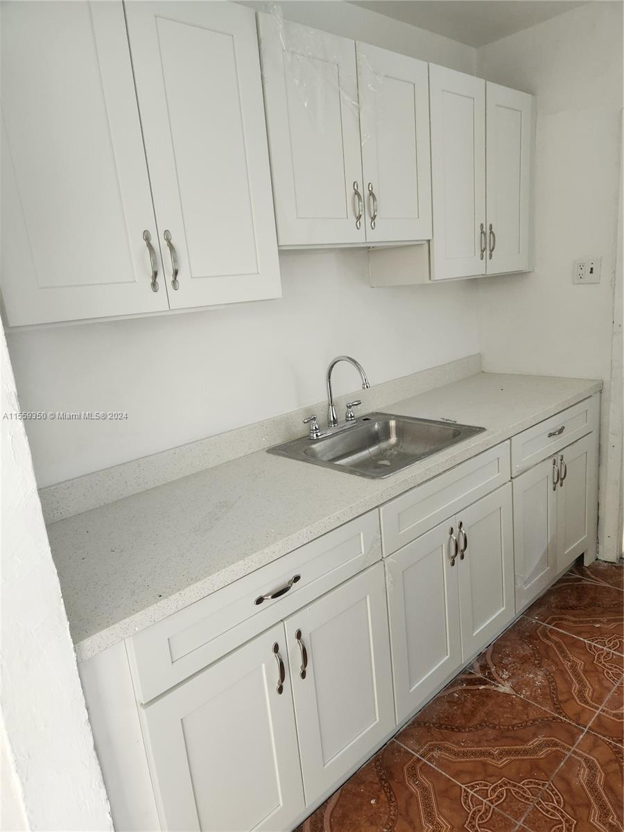 25 NE 43rd St 1, Miami, Florida 33137, 1 Bedroom Bedrooms, ,1 BathroomBathrooms,Residentiallease,For Rent,25 NE 43rd St 1,A11559350