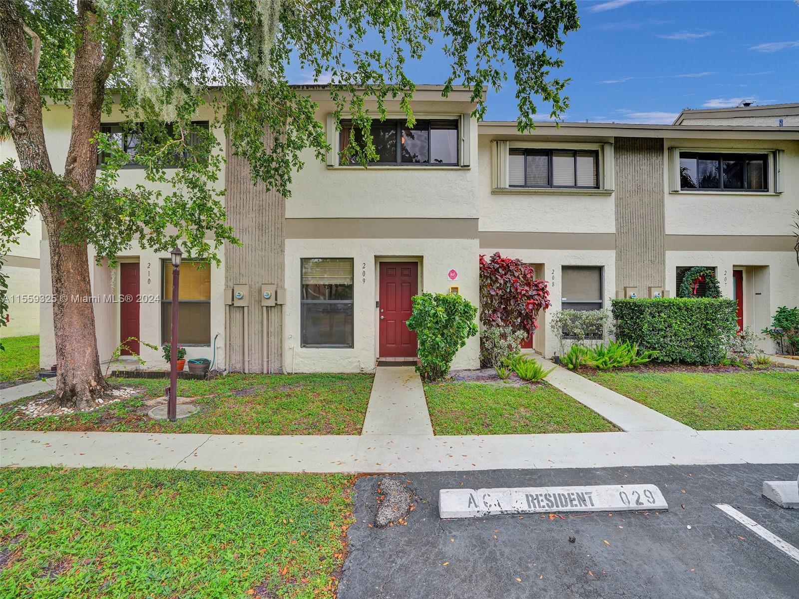 3062 Oakland Forest Dr Unit 209, Oakland Park, Florida 33309