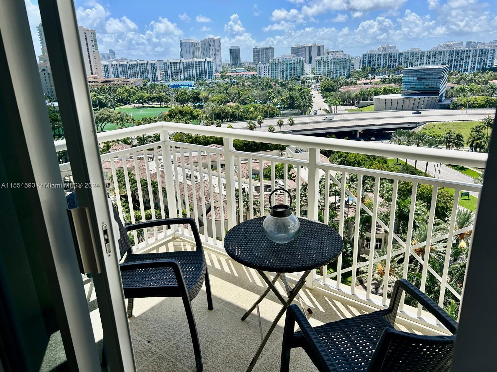 19501 W Country Club Dr 1405, Aventura, Florida 33180, 2 Bedrooms Bedrooms, ,2 BathroomsBathrooms,Residentiallease,For Rent,19501 W Country Club Dr 1405,A11554593