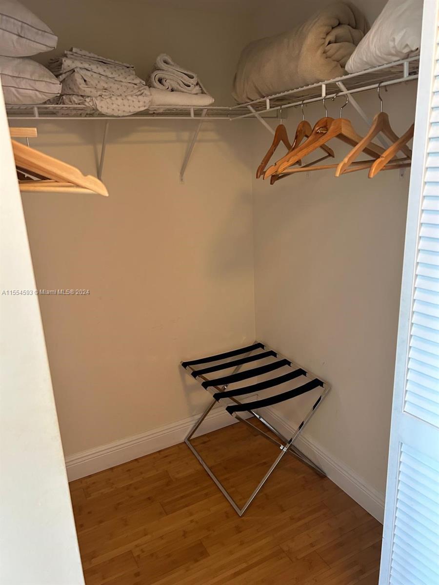 19501 W Country Club Dr 1405, Aventura, Florida 33180, 2 Bedrooms Bedrooms, ,2 BathroomsBathrooms,Residentiallease,For Rent,19501 W Country Club Dr 1405,A11554593