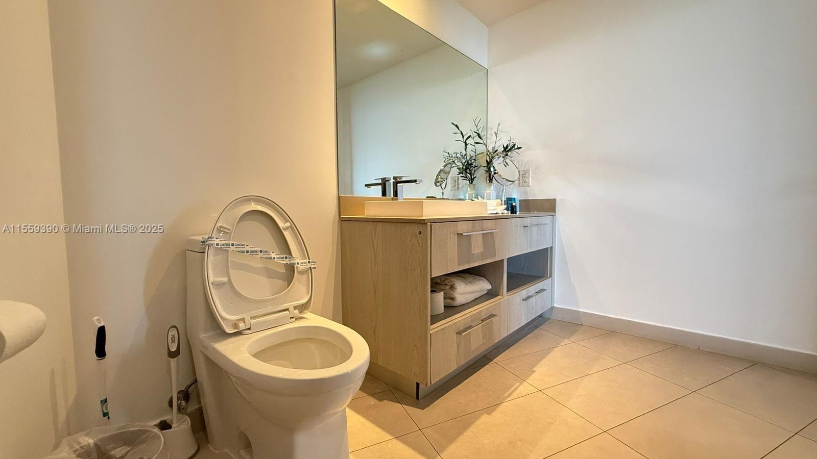 4111 S Ocean Dr 2912, Hollywood, Florida 33019, 1 Bedroom Bedrooms, ,1 BathroomBathrooms,Residential,For Sale,4111 S Ocean Dr 2912,A11559390