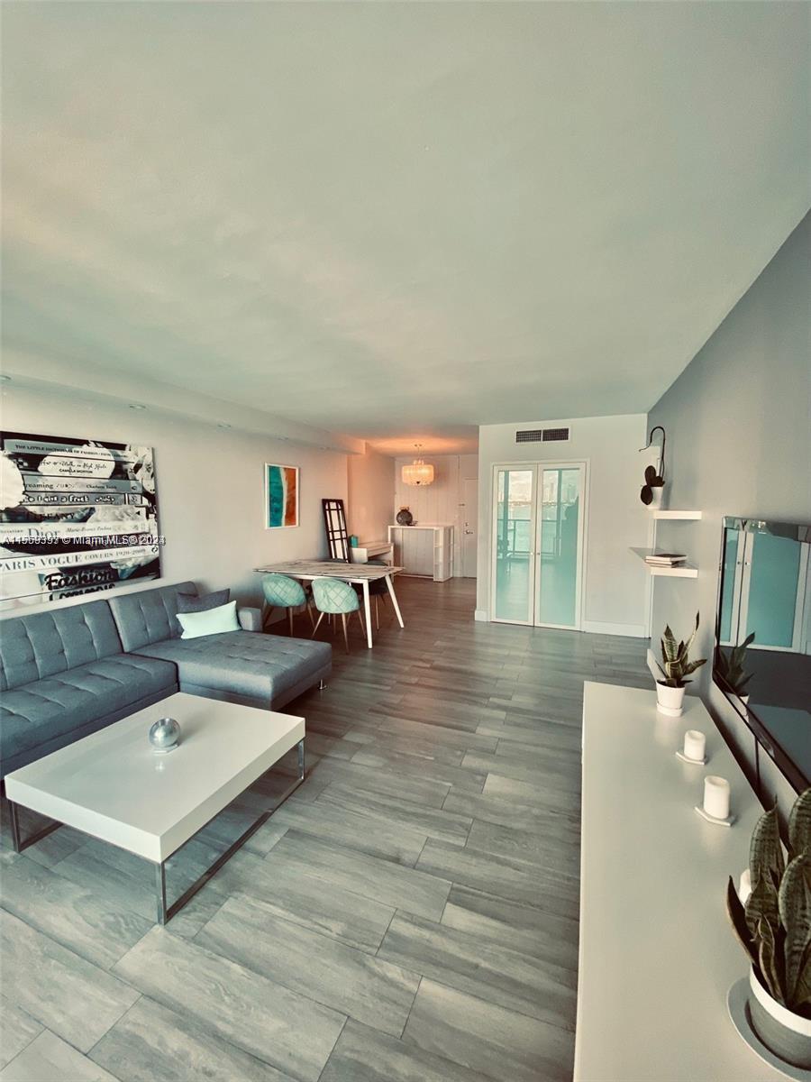 1200 West Ave 605, Miami Beach, Florida 33139, 1 Bedroom Bedrooms, ,1 BathroomBathrooms,Residentiallease,For Rent,1200 West Ave 605,A11559397