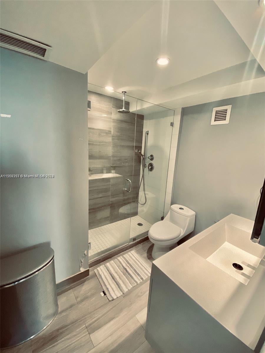 1200 West Ave 605, Miami Beach, Florida 33139, 1 Bedroom Bedrooms, ,1 BathroomBathrooms,Residentiallease,For Rent,1200 West Ave 605,A11559397