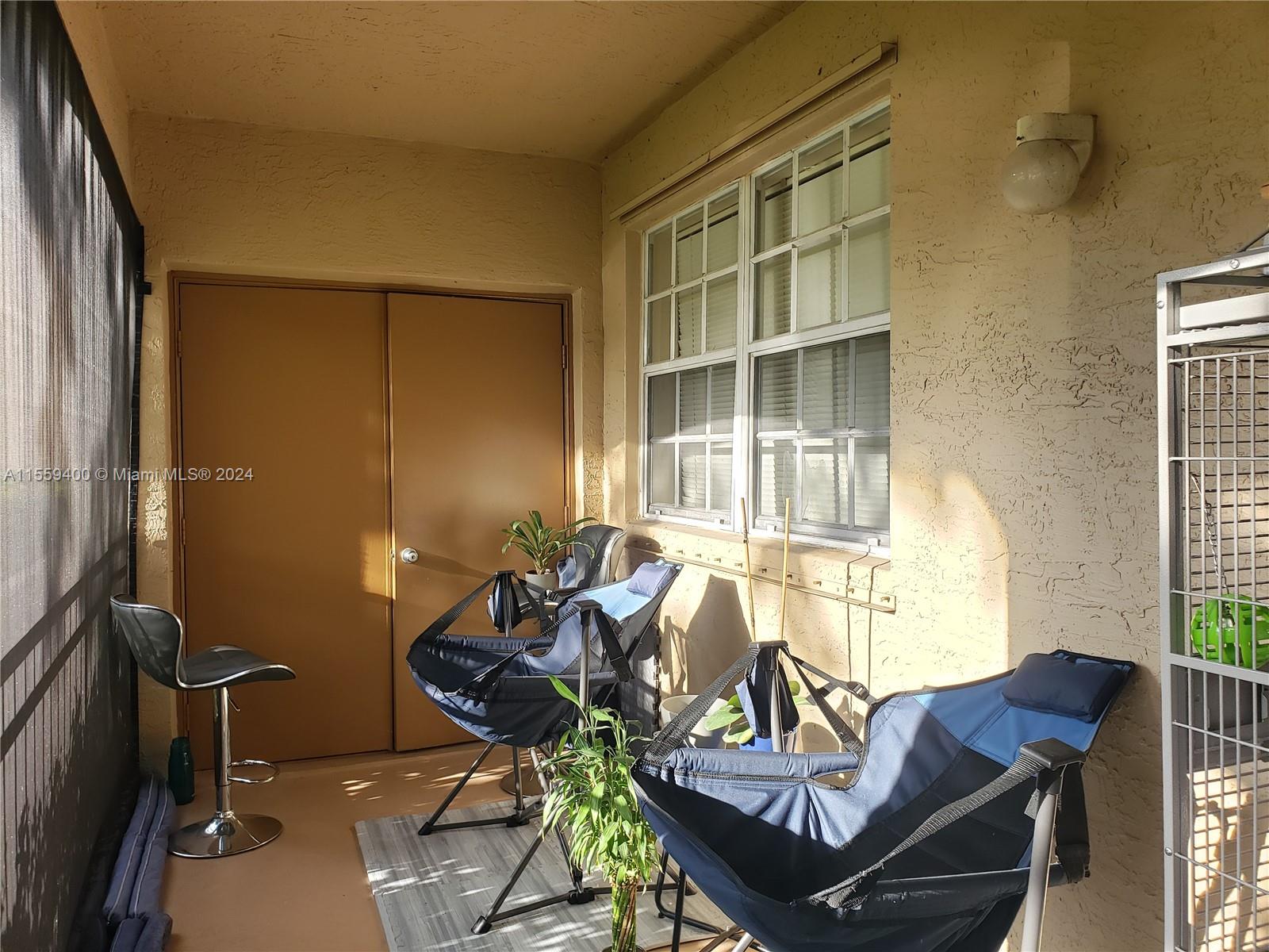 231 SW 116th Ave 19105, Pembroke Pines, Florida 33025, 2 Bedrooms Bedrooms, ,2 BathroomsBathrooms,Residentiallease,For Rent,231 SW 116th Ave 19105,A11559400