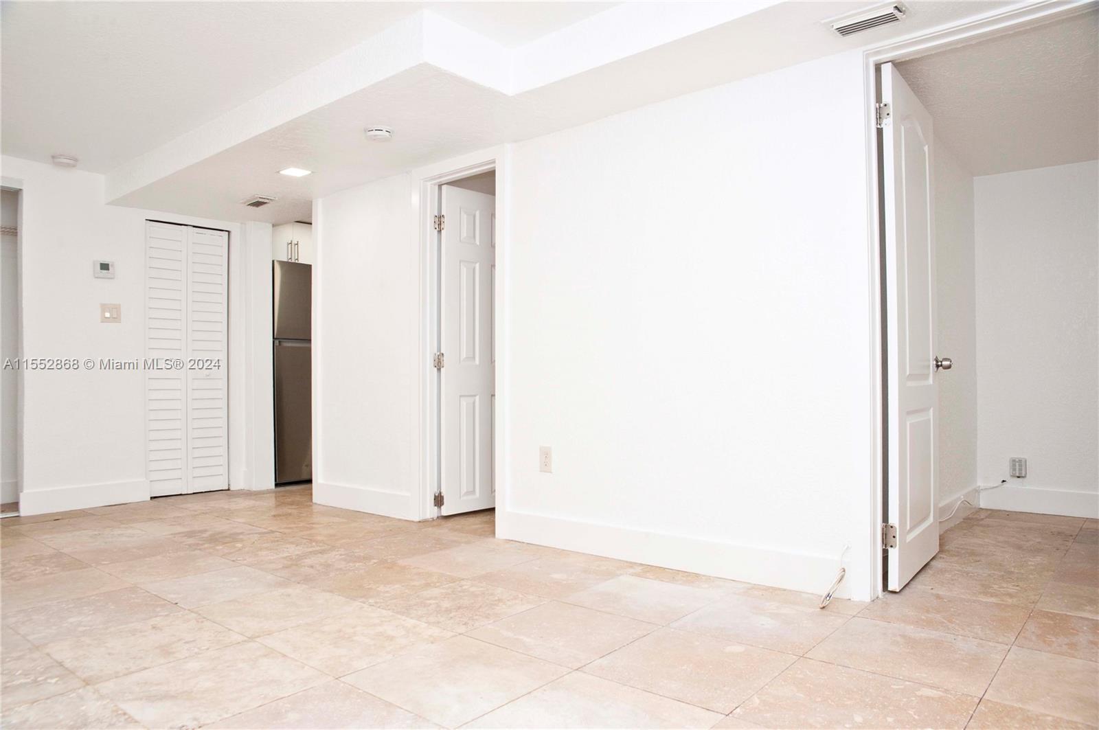 219 S 17th Ave 1, Hollywood, Florida 33020, 1 Bedroom Bedrooms, ,1 BathroomBathrooms,Residentiallease,For Rent,219 S 17th Ave 1,A11552868