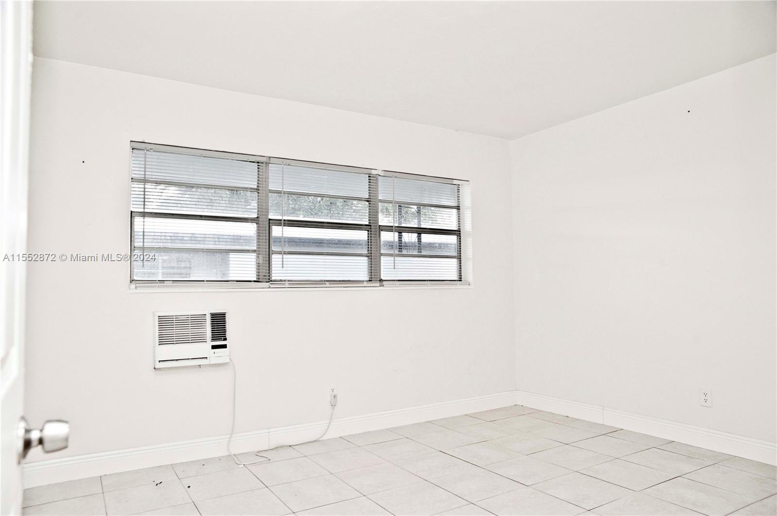 2206 Fillmore St 8, Hollywood, Florida 33020, 1 Bedroom Bedrooms, ,1 BathroomBathrooms,Residentiallease,For Rent,2206 Fillmore St 8,A11552872