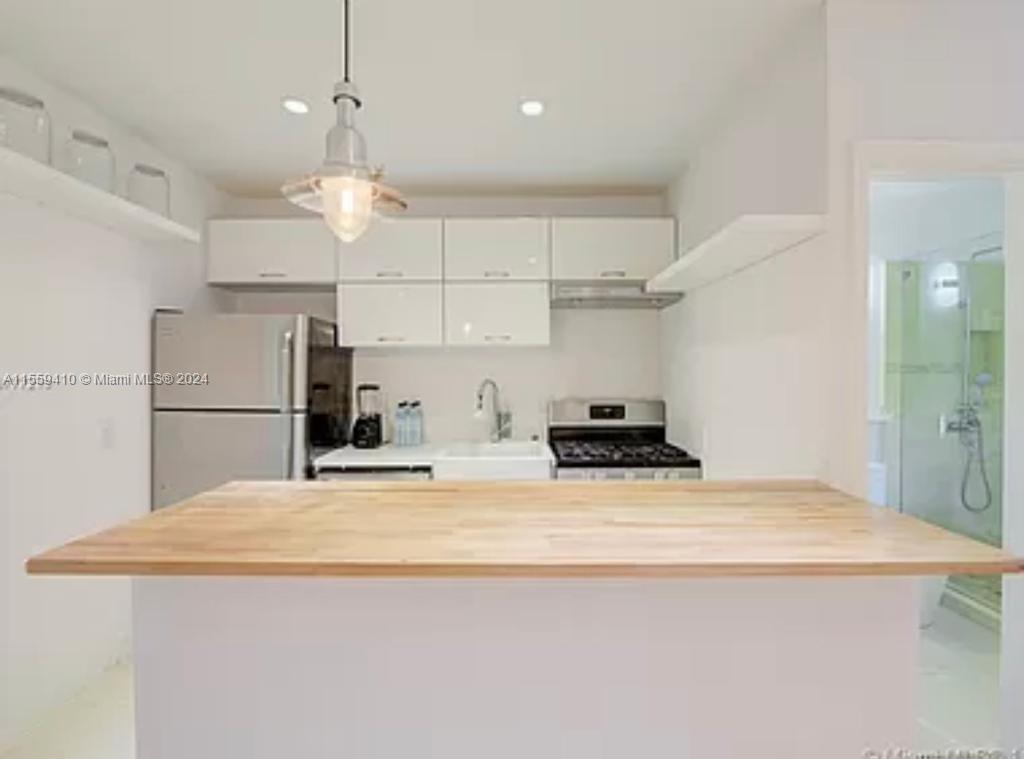 840 Michigan Ave 7, Miami Beach, Florida 33139, 1 Bedroom Bedrooms, ,1 BathroomBathrooms,Residentiallease,For Rent,840 Michigan Ave 7,A11559410