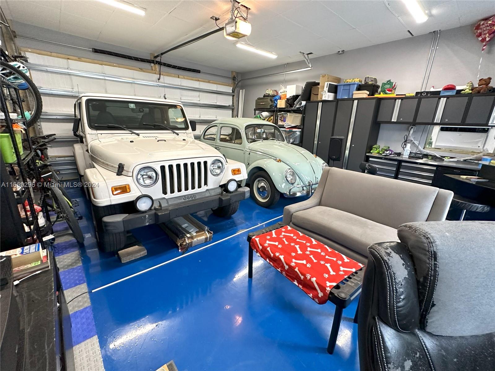 NEW 2022 2 CAR GARAGE