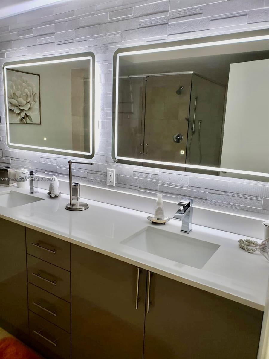 1830 S OCEAN DR 3910, Hallandale Beach, Florida 33009, 2 Bedrooms Bedrooms, ,2 BathroomsBathrooms,Residentiallease,For Rent,1830 S OCEAN DR 3910,A11559385