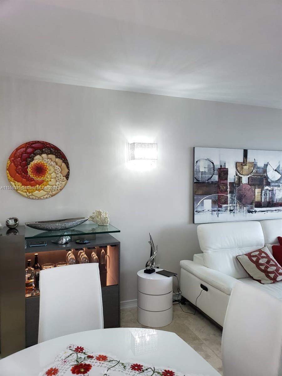 1830 S OCEAN DR 3910, Hallandale Beach, Florida 33009, 2 Bedrooms Bedrooms, ,2 BathroomsBathrooms,Residentiallease,For Rent,1830 S OCEAN DR 3910,A11559385