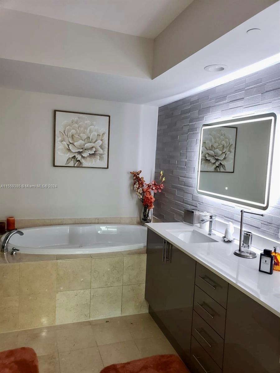 1830 S OCEAN DR 3910, Hallandale Beach, Florida 33009, 2 Bedrooms Bedrooms, ,2 BathroomsBathrooms,Residentiallease,For Rent,1830 S OCEAN DR 3910,A11559385