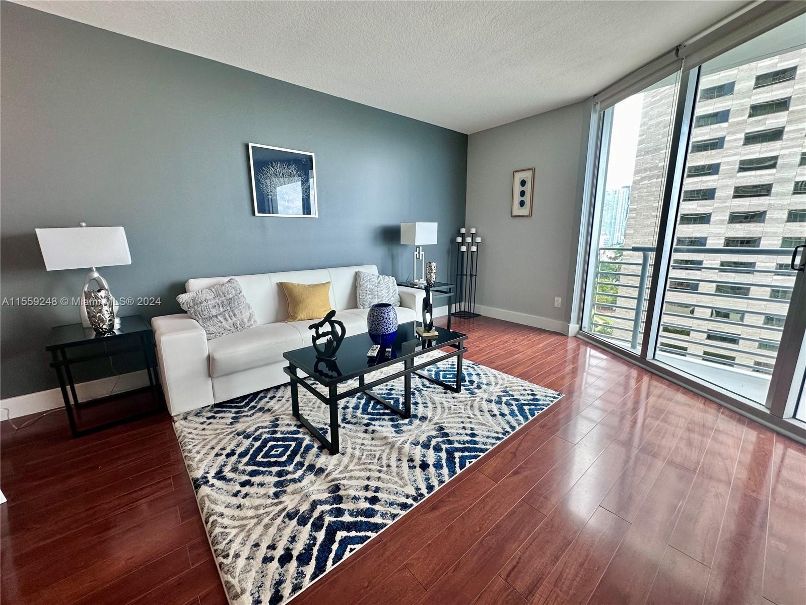 335 S Biscayne Blvd 1804, Miami, Florida 33131, 1 Bedroom Bedrooms, ,1 BathroomBathrooms,Residentiallease,For Rent,335 S Biscayne Blvd 1804,A11559248