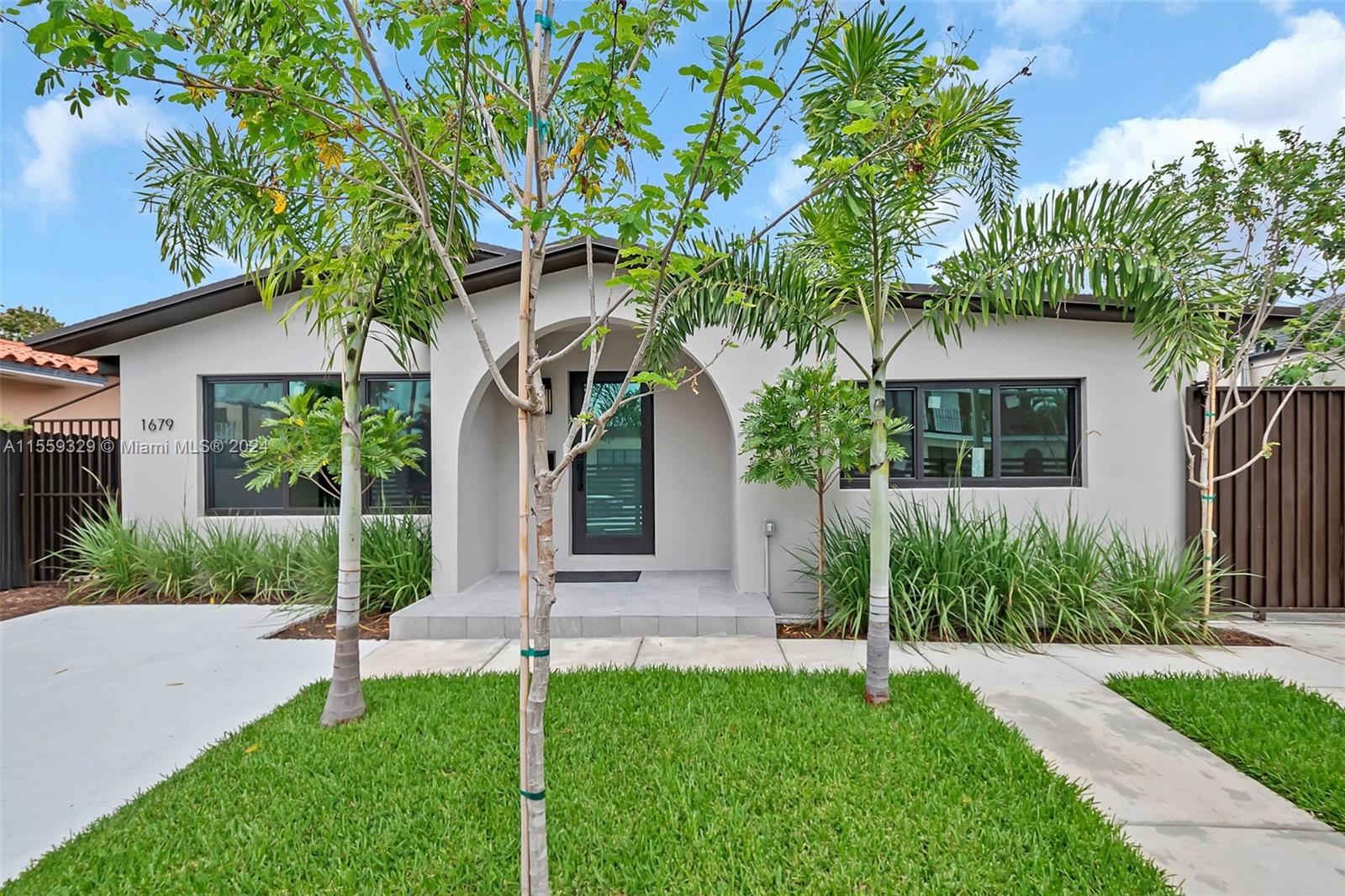 1679 SW 14th Ter, Miami, Florida 33145, 4 Bedrooms Bedrooms, ,3 BathroomsBathrooms,Residential,For Sale,1679 SW 14th Ter,A11559329