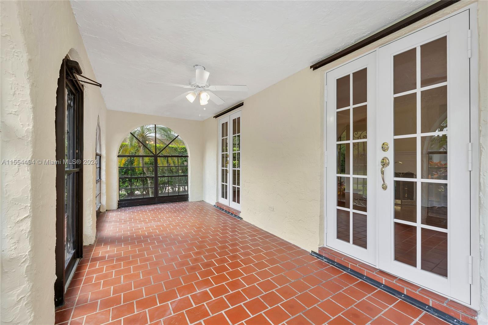 2618 Alhambra Cir, Coral Gables, Florida 33134, 4 Bedrooms Bedrooms, ,3 BathroomsBathrooms,Residential,For Sale,2618 Alhambra Cir,A11554494