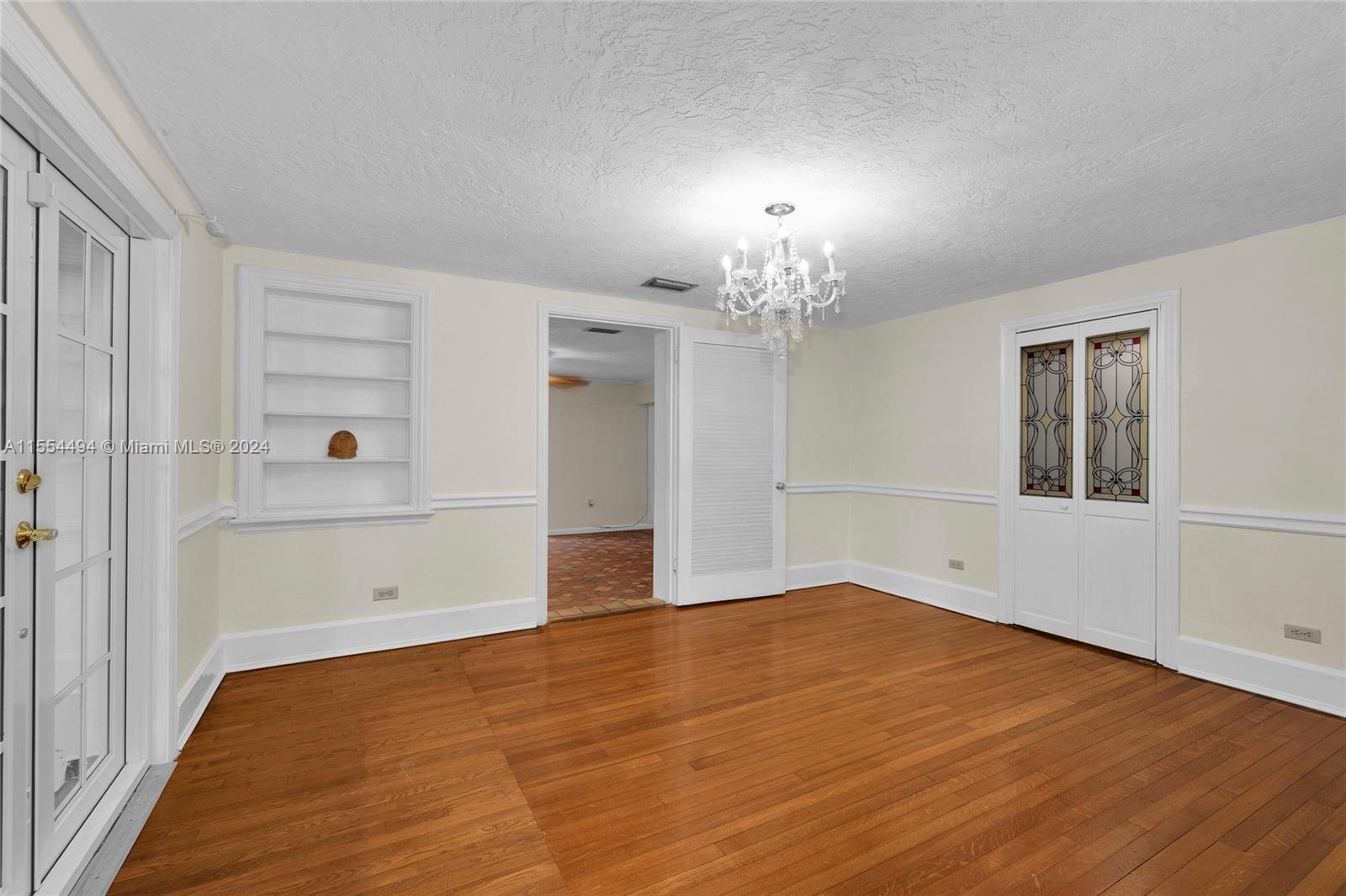 2618 Alhambra Cir, Coral Gables, Florida 33134, 4 Bedrooms Bedrooms, ,3 BathroomsBathrooms,Residential,For Sale,2618 Alhambra Cir,A11554494