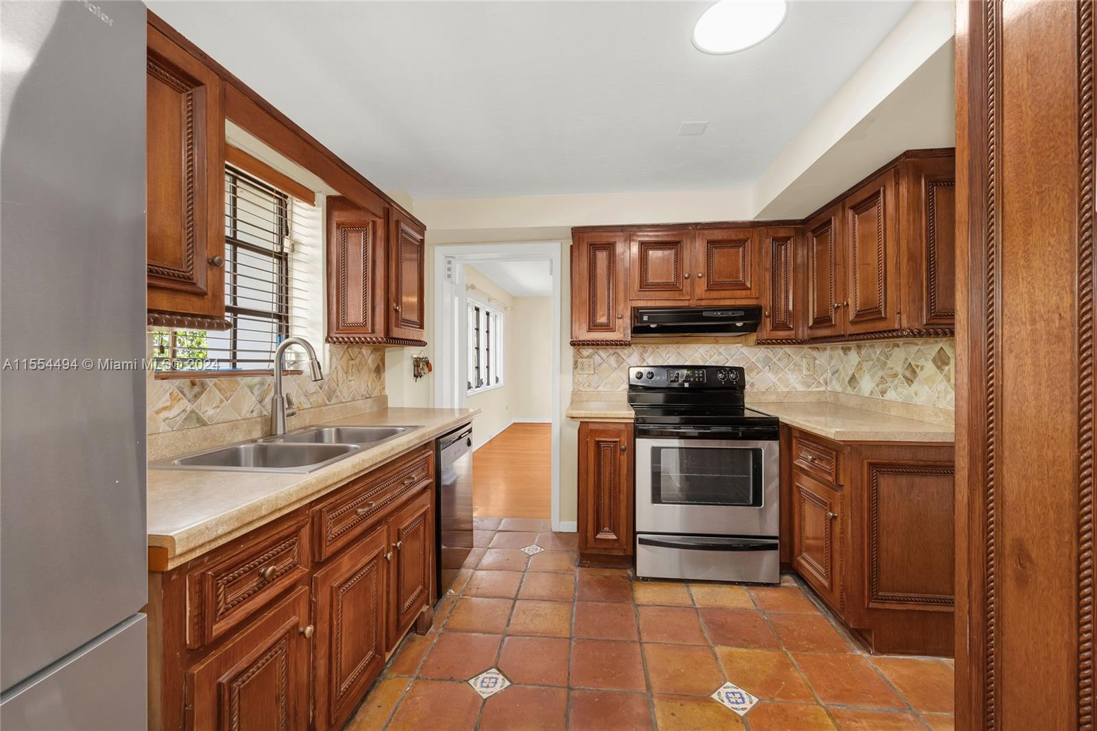 2618 Alhambra Cir, Coral Gables, Florida 33134, 4 Bedrooms Bedrooms, ,3 BathroomsBathrooms,Residential,For Sale,2618 Alhambra Cir,A11554494