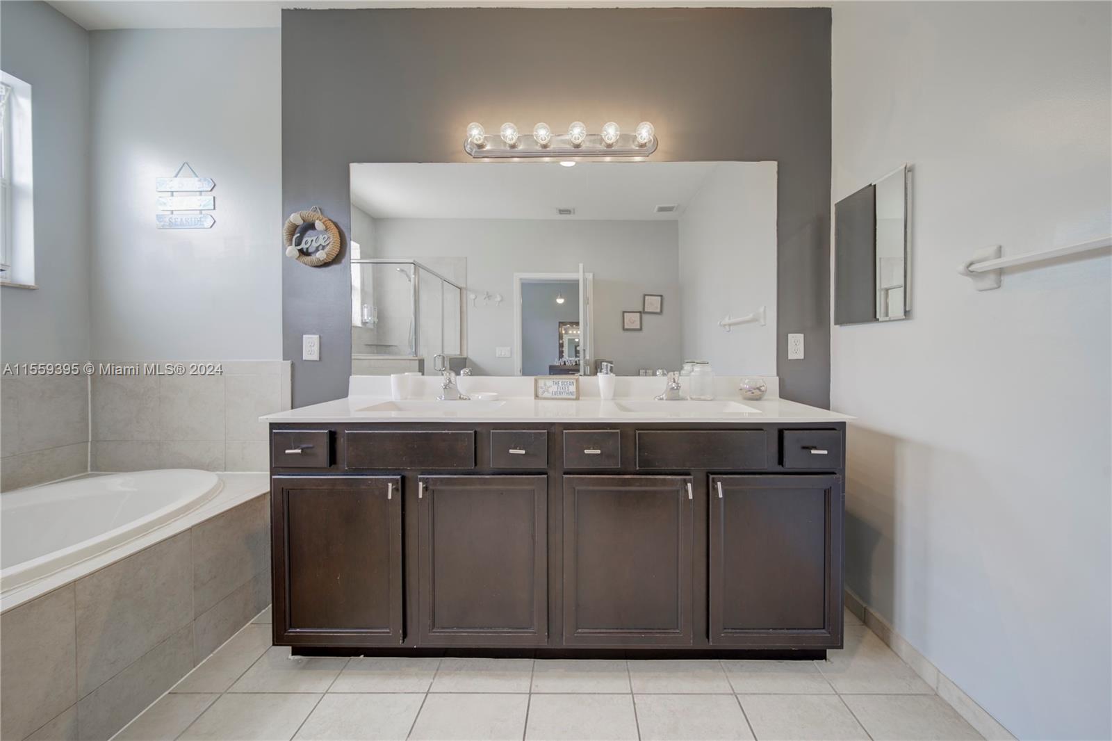 3144 SE 3rd Dr, Homestead, Florida 33033, 4 Bedrooms Bedrooms, ,2 BathroomsBathrooms,Residential,For Sale,3144 SE 3rd Dr,A11559395