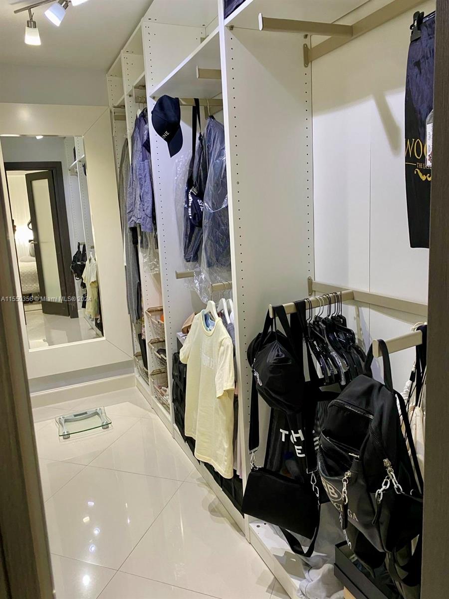 3161 S Ocean Dr 208, Hallandale Beach, Florida 33009, 2 Bedrooms Bedrooms, ,2 BathroomsBathrooms,Residentiallease,For Rent,3161 S Ocean Dr 208,A11559356