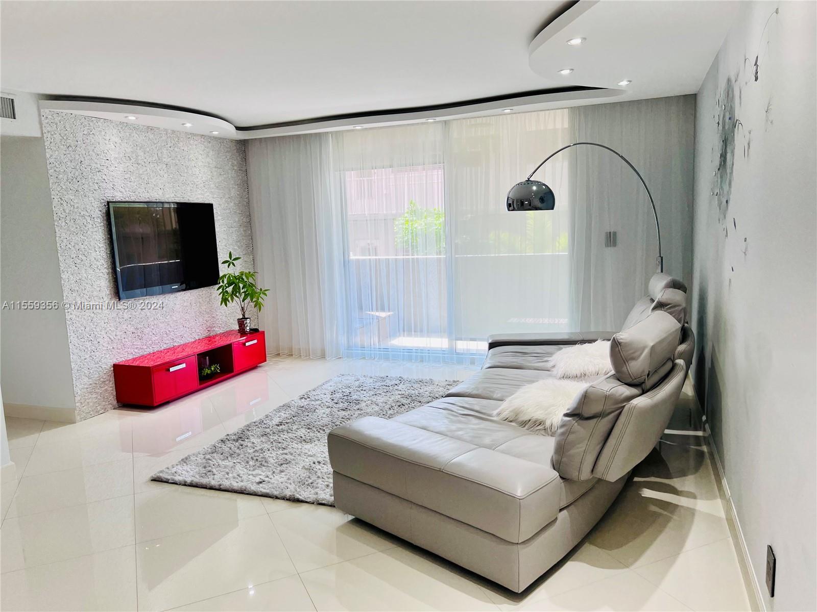 3161 S Ocean Dr 208, Hallandale Beach, Florida 33009, 2 Bedrooms Bedrooms, ,2 BathroomsBathrooms,Residentiallease,For Rent,3161 S Ocean Dr 208,A11559356