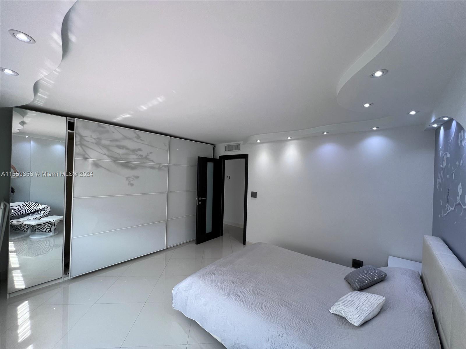 3161 S Ocean Dr 208, Hallandale Beach, Florida 33009, 2 Bedrooms Bedrooms, ,2 BathroomsBathrooms,Residentiallease,For Rent,3161 S Ocean Dr 208,A11559356