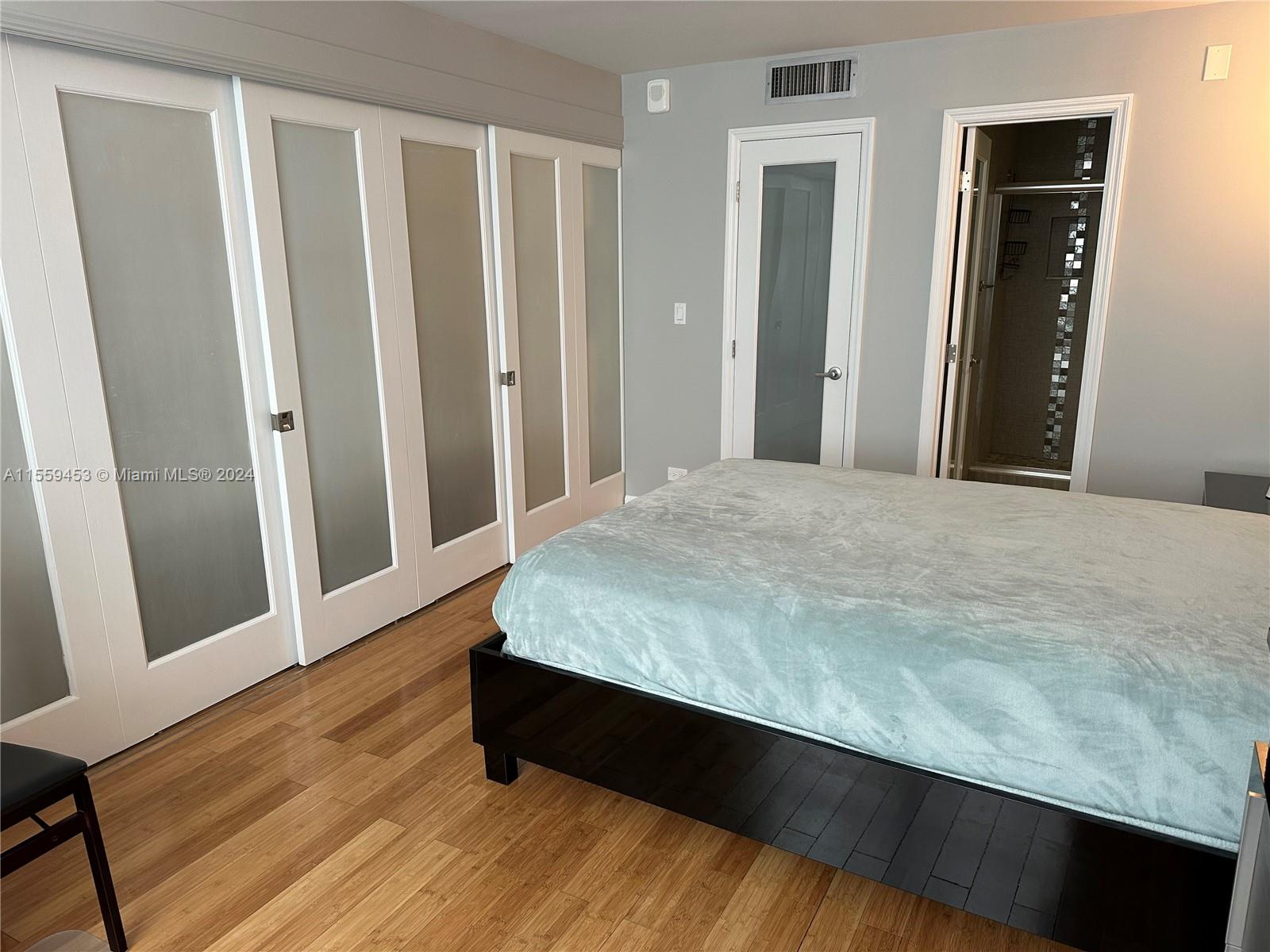 6039 Collins Ave 1205, Miami Beach, Florida 33140, 2 Bedrooms Bedrooms, ,2 BathroomsBathrooms,Residential,For Sale,6039 Collins Ave 1205,A11559453