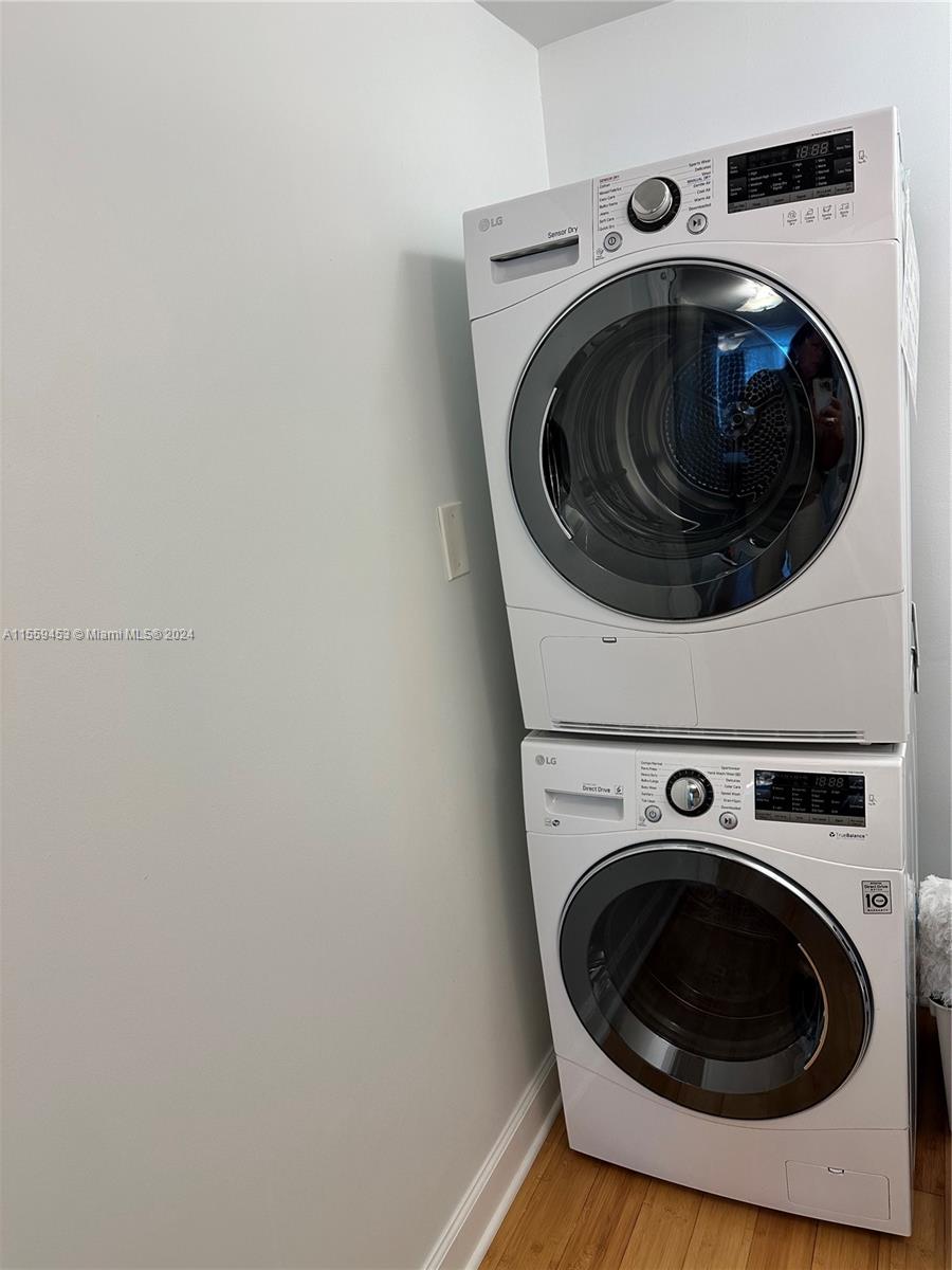 6039 Collins Ave 1205, Miami Beach, Florida 33140, 2 Bedrooms Bedrooms, ,2 BathroomsBathrooms,Residential,For Sale,6039 Collins Ave 1205,A11559453