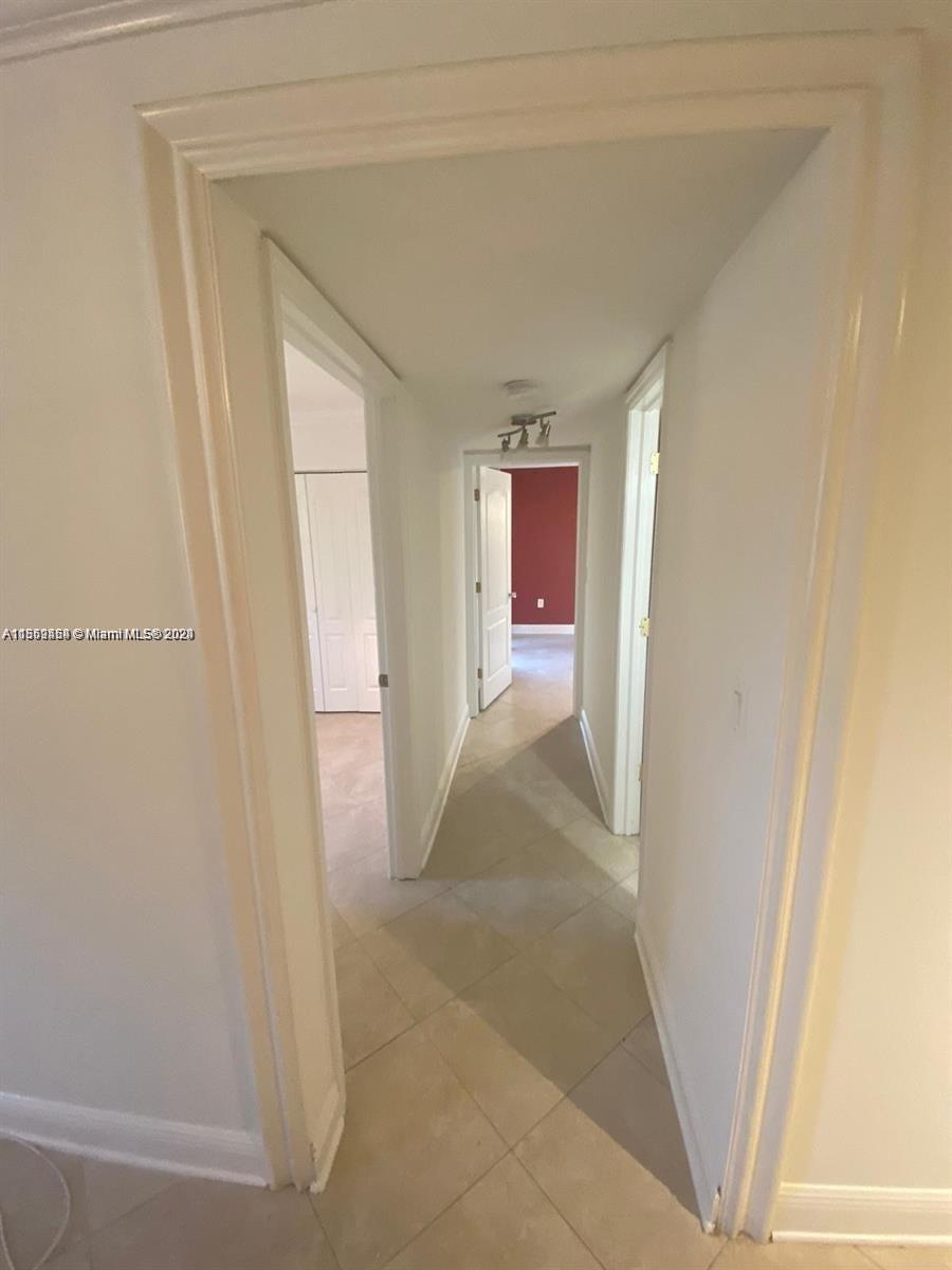 536 NW 114th Ave 101, Sweetwater, Florida 33172, 2 Bedrooms Bedrooms, ,1 BathroomBathrooms,Residentiallease,For Rent,536 NW 114th Ave 101,A11559454