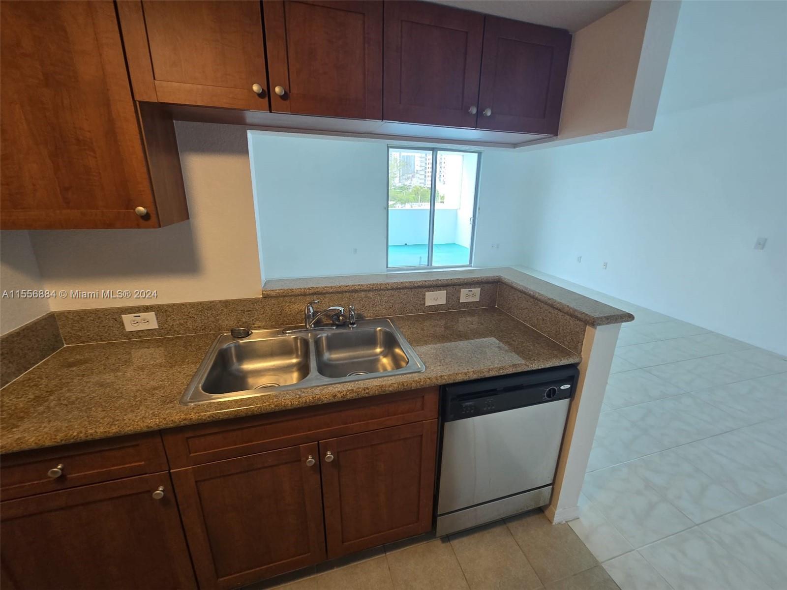 36 NW 6th Ave 407, Miami, Florida 33128, 1 Bedroom Bedrooms, ,2 BathroomsBathrooms,Residentiallease,For Rent,36 NW 6th Ave 407,A11556884