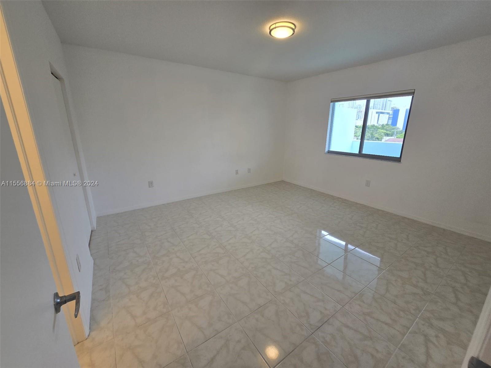 36 NW 6th Ave 407, Miami, Florida 33128, 1 Bedroom Bedrooms, ,2 BathroomsBathrooms,Residentiallease,For Rent,36 NW 6th Ave 407,A11556884