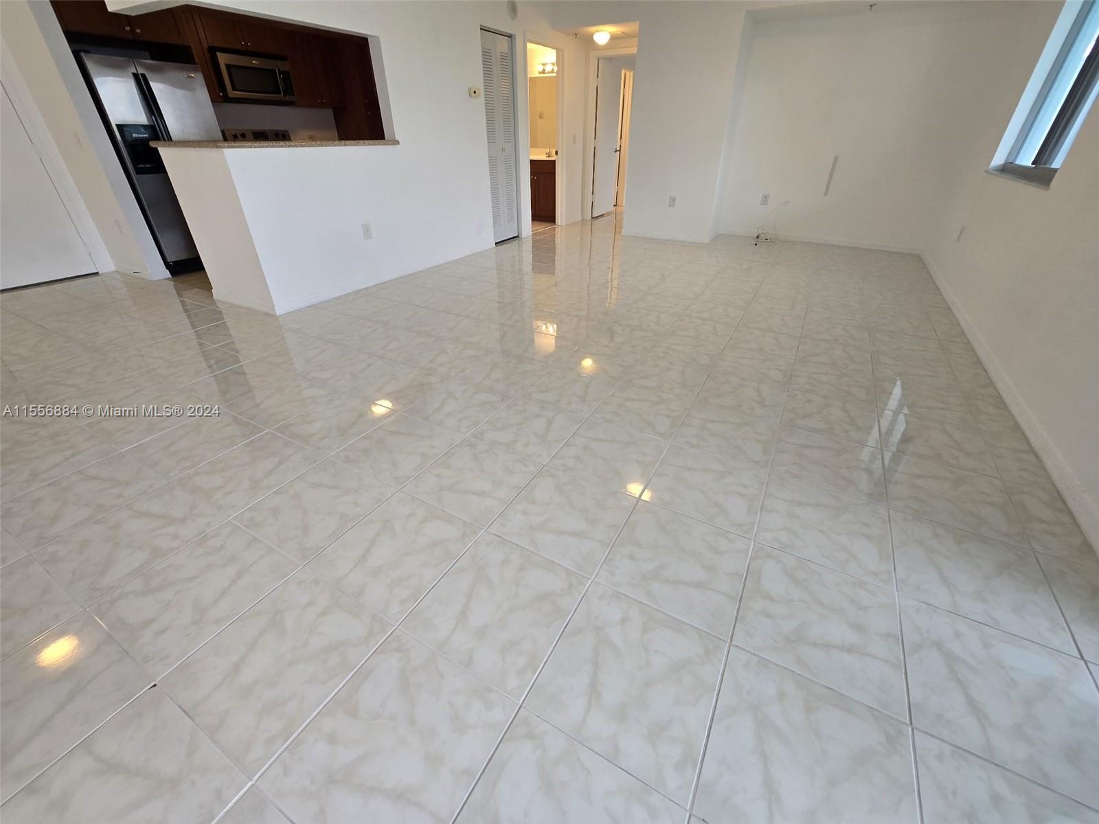 36 NW 6th Ave 407, Miami, Florida 33128, 1 Bedroom Bedrooms, ,2 BathroomsBathrooms,Residentiallease,For Rent,36 NW 6th Ave 407,A11556884