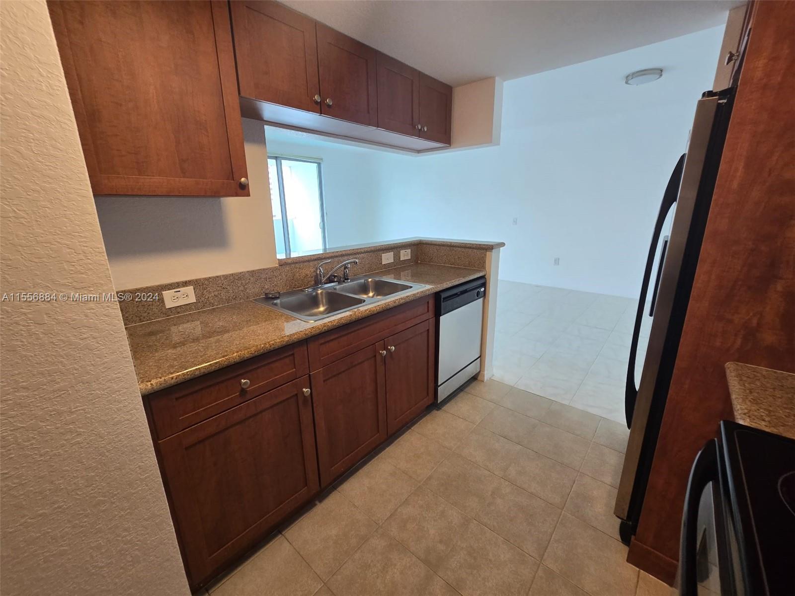 36 NW 6th Ave 407, Miami, Florida 33128, 1 Bedroom Bedrooms, ,2 BathroomsBathrooms,Residentiallease,For Rent,36 NW 6th Ave 407,A11556884